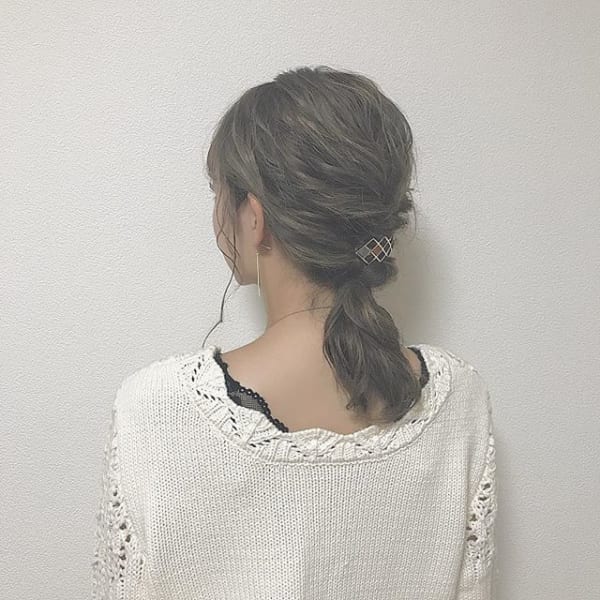 夏にぴったりのミディアムヘアアレンジ4