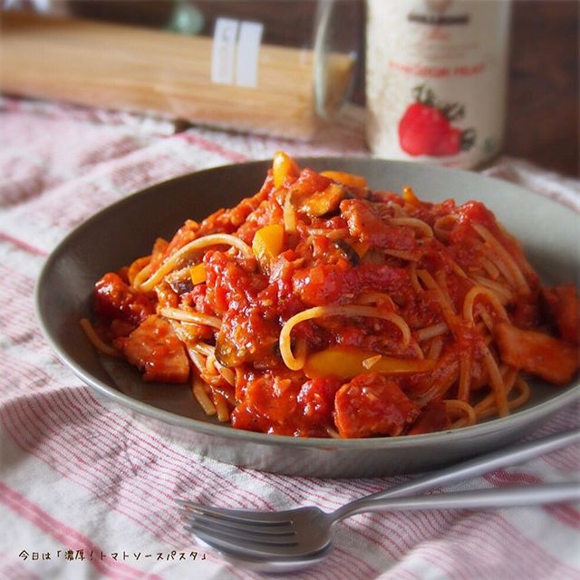 野菜 トマトソース パスタ6