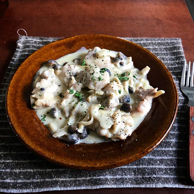 簡単きのこと鶏肉のクリーム煮