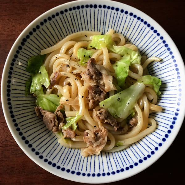 電子レンジで作る味噌バターうどん