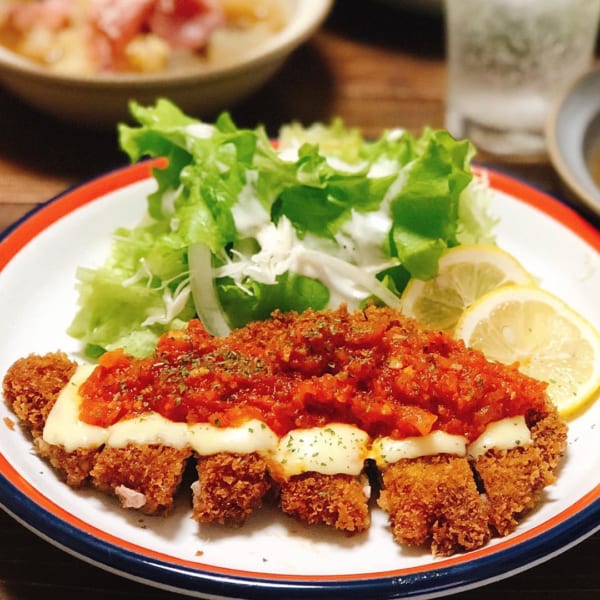 カツもトマトソースでイタリアン風に