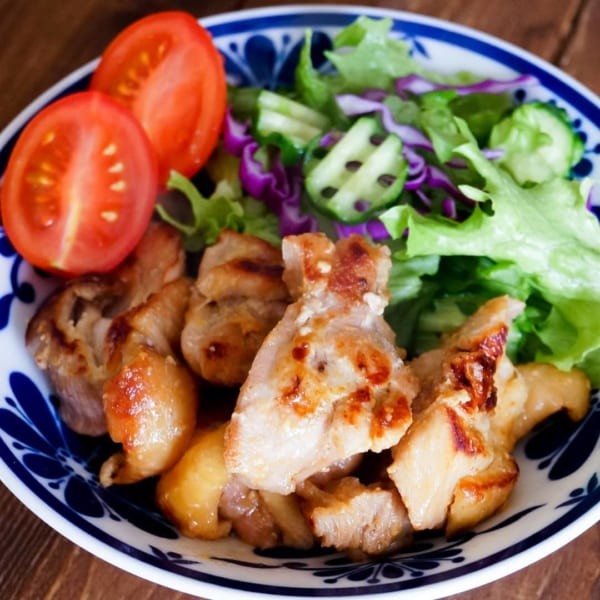 漬け込んで焼くだけ！鶏肉の味噌マヨ焼き