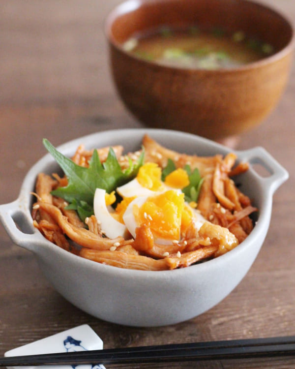 蒸し鶏と卵の親子丼