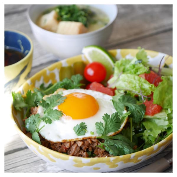 タイ風そぼろ丼