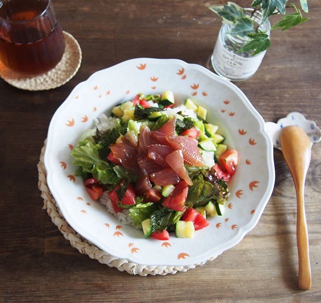 ごろごろ野菜とマグロの漬けのっけプレート