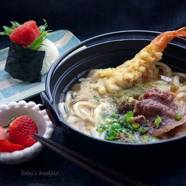 牛しぐれの鍋焼きうどん