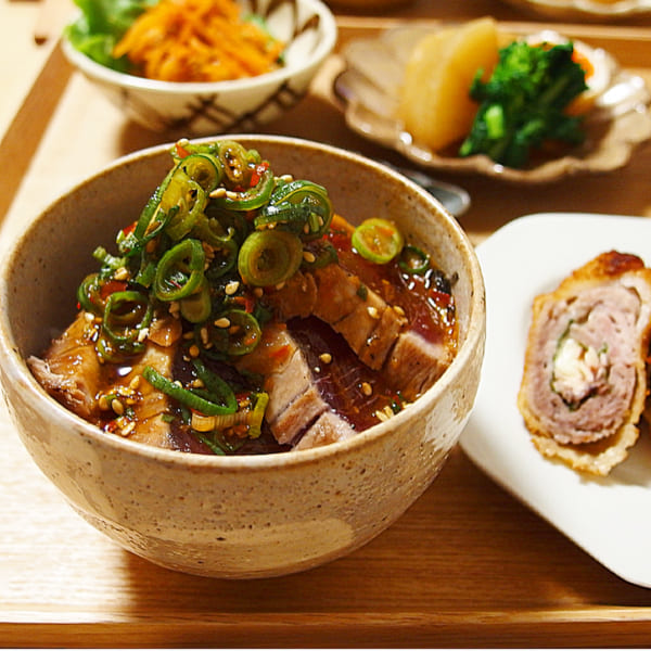 韓国風かつおのぶっかけ丼