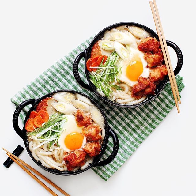 唐揚げ鍋焼きうどん