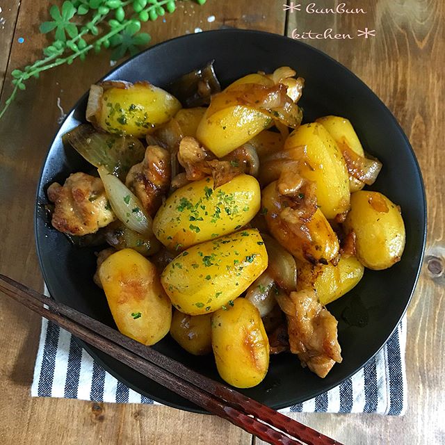 じゃがいもと鶏肉甘辛煮っころがし