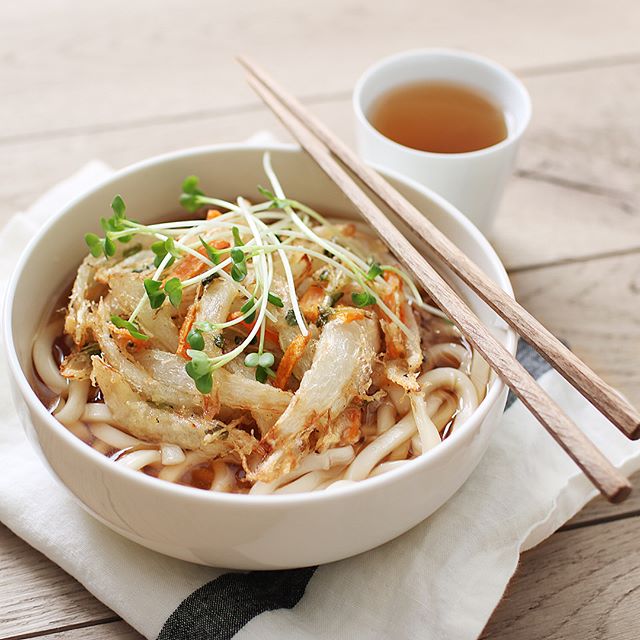 温かいうどんの人気レシピ特集 美味しい出汁と好きな具材で作る絶品料理 Folk