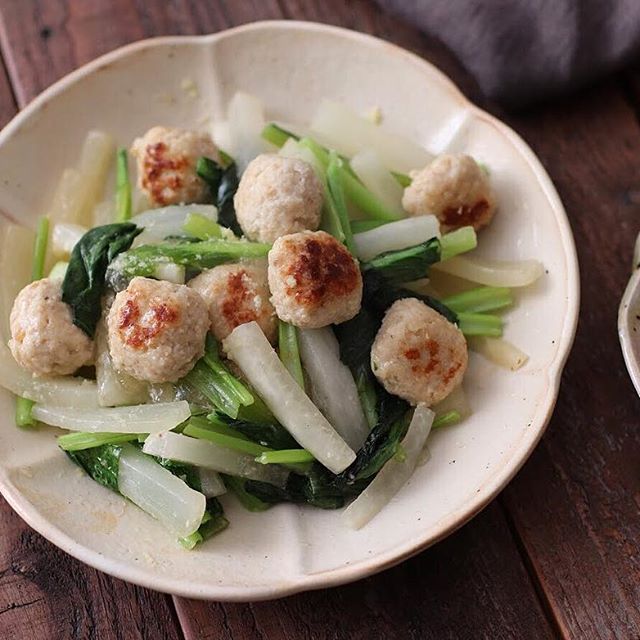 鶏団子と大根の旨だし煮