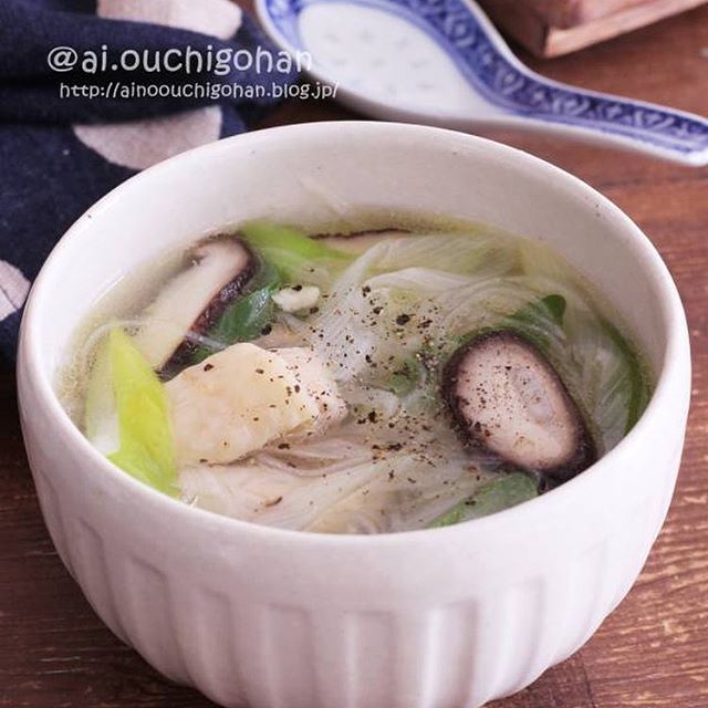 鶏のネギ塩春雨スープ