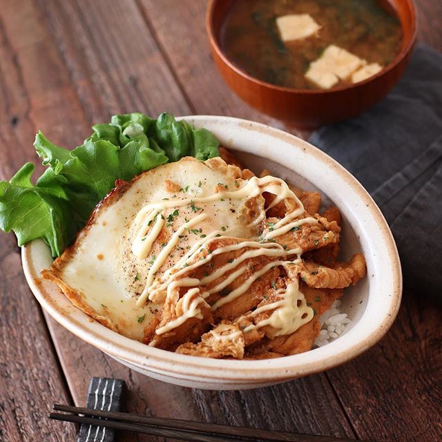 がっつり食べたい時に！鶏ムネ肉の生姜マヨ丼