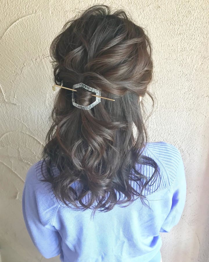 パーマを生かしたヘアアレンジ4