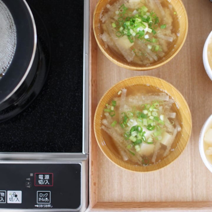 配膳や食卓で使えるトレー