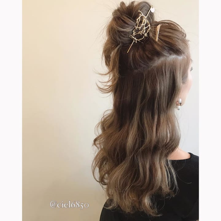 ヘアアクセサリー×ハーフアップ