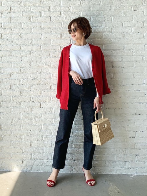 最新のhd赤 カーディガン レディース 人気のファッション画像