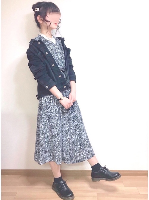 GU花柄シャツワンピース×デニムジャケットコーデ