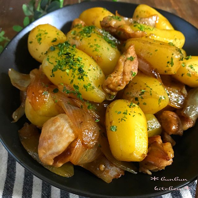 鶏肉と一緒に甘辛煮っころがし