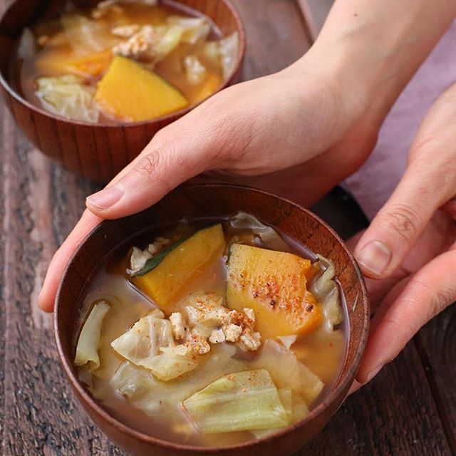 鶏そぼろとかぼちゃのお味噌汁