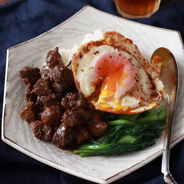 ごはんがすすむレシピ！魯肉飯！目玉焼きのせ