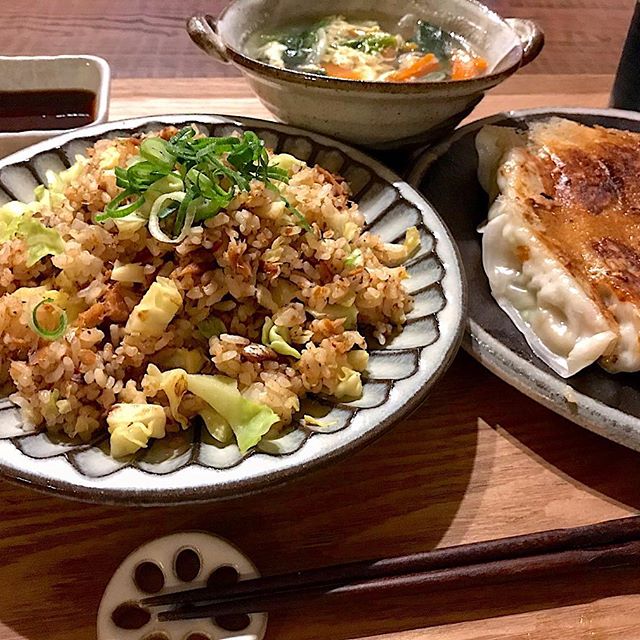 鯖の味噌煮缶チャーハン