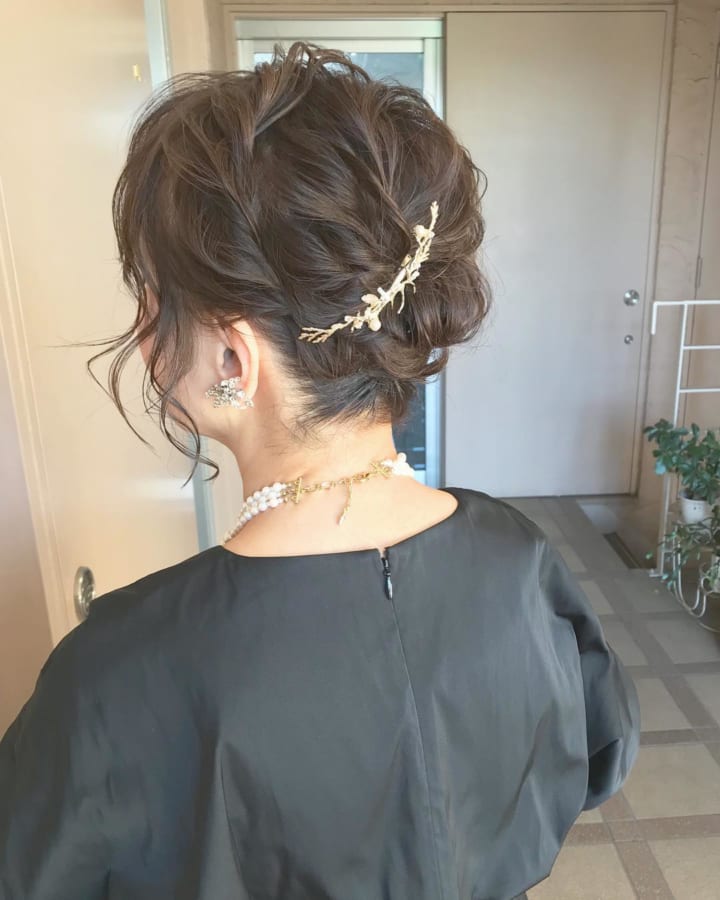 ショートでもアップにしたヘアアレンジ