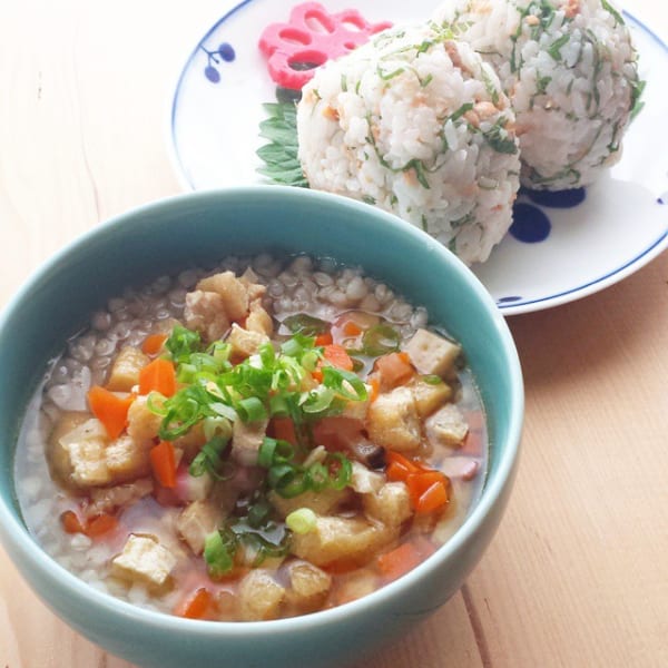 おすすめレシピ！鶏もも肉たっぷり入った蕎麦米汁