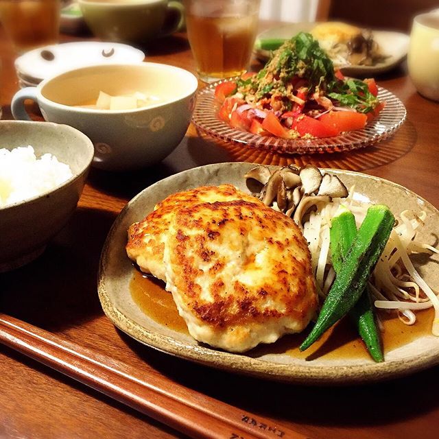 夕飯メインおかずレシピ：豆腐のハンバーグ