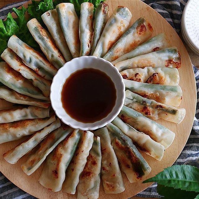 食べやすい大きさ！鶏むね肉とニラの棒餃子