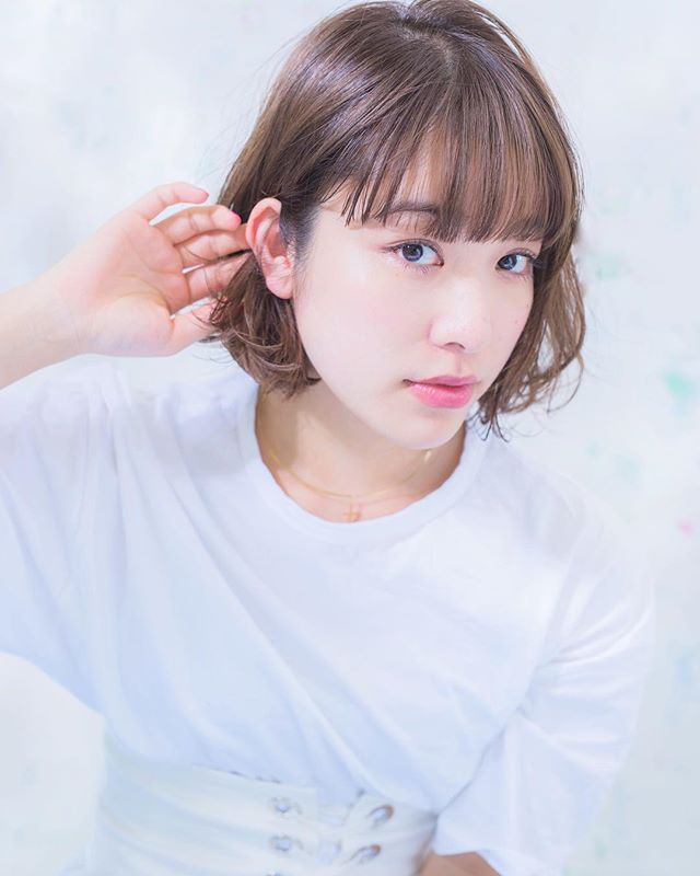 パーマボブ 耳かけヘアスタイル2