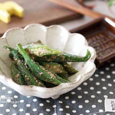 いつもと違う味付けに！オクラの胡麻ポン和え