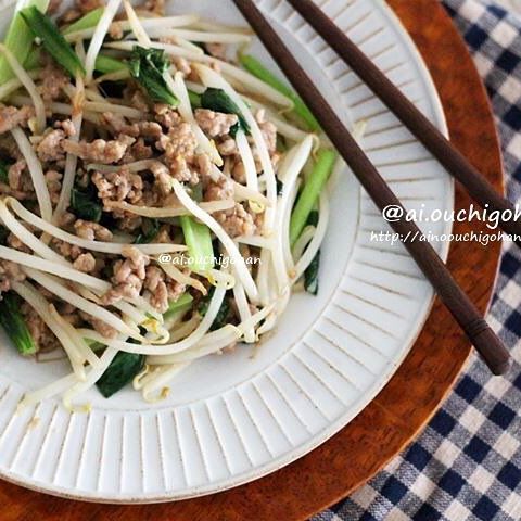 ボリューム満点！もやしの肉味噌炒め