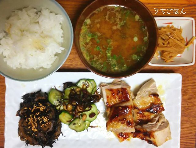 人気の食材で！きゅうりと塩昆布の納豆和え