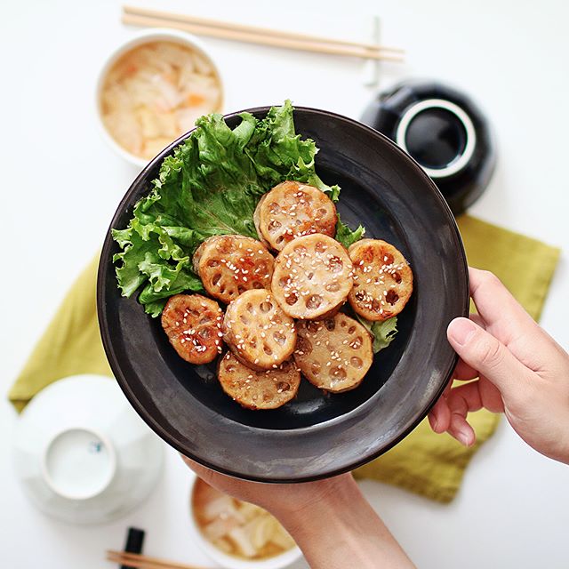 玉ねぎたっぷり！人気のレンコンの挟み焼き弁当