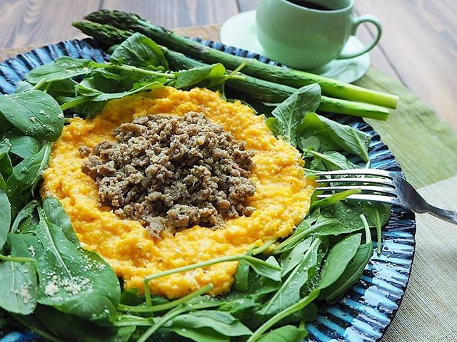 絶品料理に！オープンオムレツと焼きアスパラ