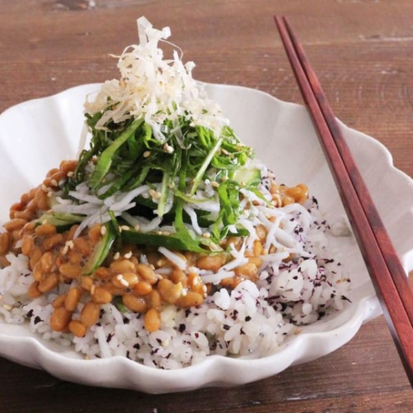 納豆嫌いでも美味しく！薬味たっぷり納豆ご飯