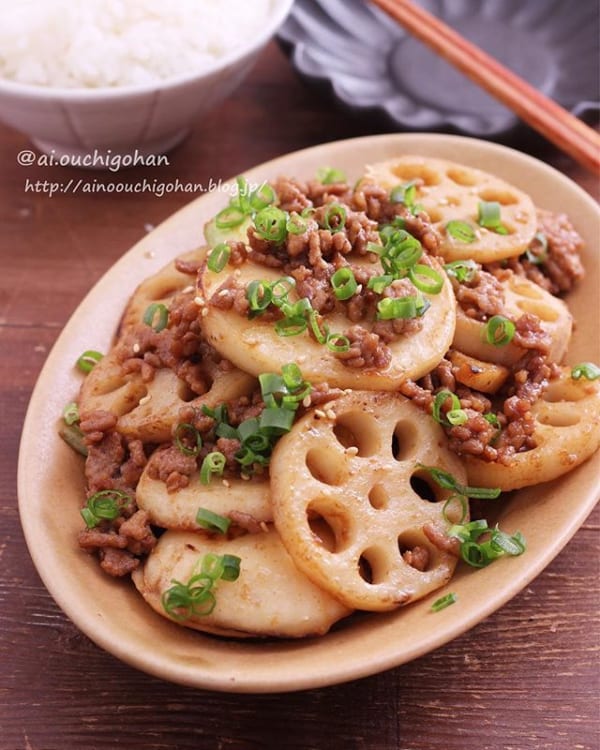 ご飯が進みすぎる！焼き野菜のそぼろ炒め