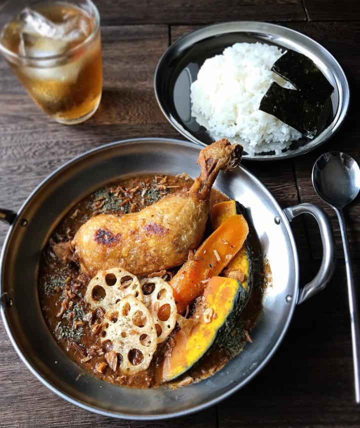 骨付き肉のカレー