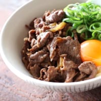 牛肉薄切りを使ったレシピ特集！簡単にできるおすすめのごちそう料理をご紹介☆