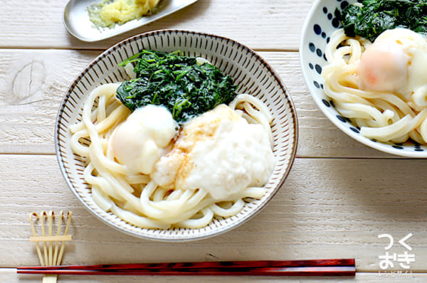 めんつゆでさっぱりと！モロヘイヤの冷やしうどん