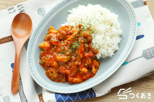 バターが効いている！トマトチキンカレー