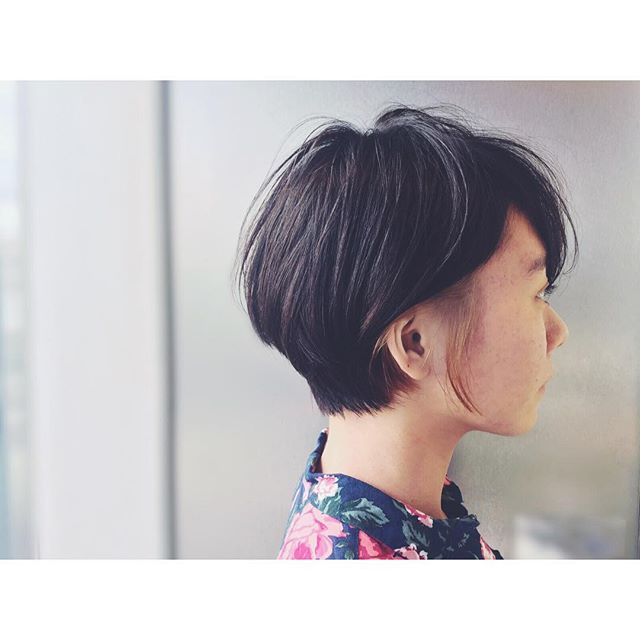 ショートカット ヘアカラー インナーカラー