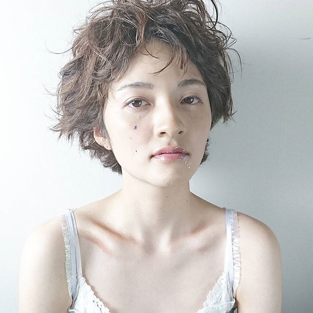 ショートカット ヘアカラー アッシュ