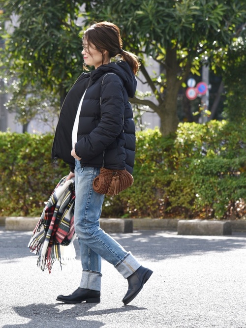 シンプルデニムで大人な休日コーデ