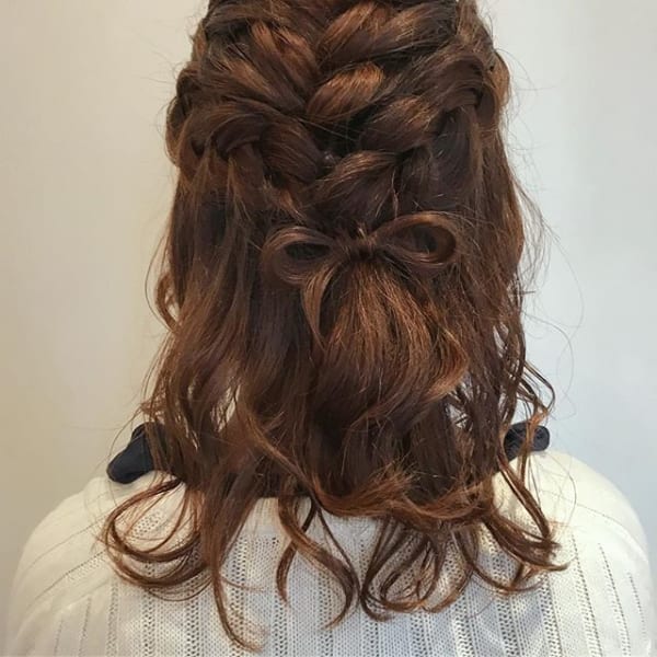 リボンヘアアレンジ