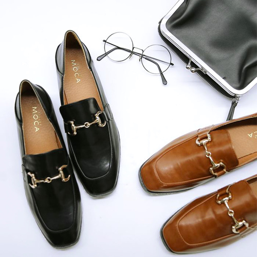 秋のトレンドは足元から 今年は ビットローファー が優秀すぎるんです Folk