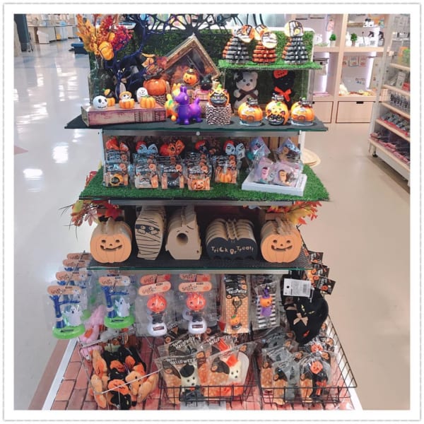 売り場はすでにハロウィン仕様★