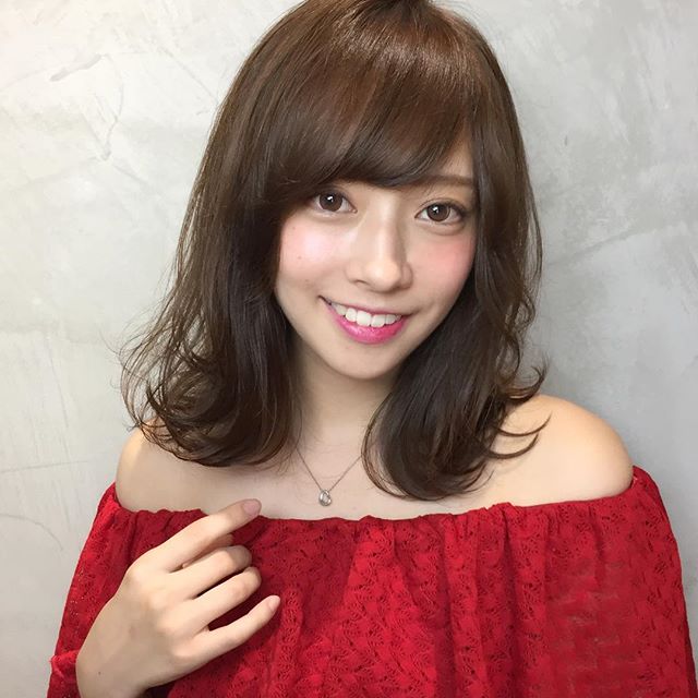 スーツ ヘアアレンジ 巻き髪3