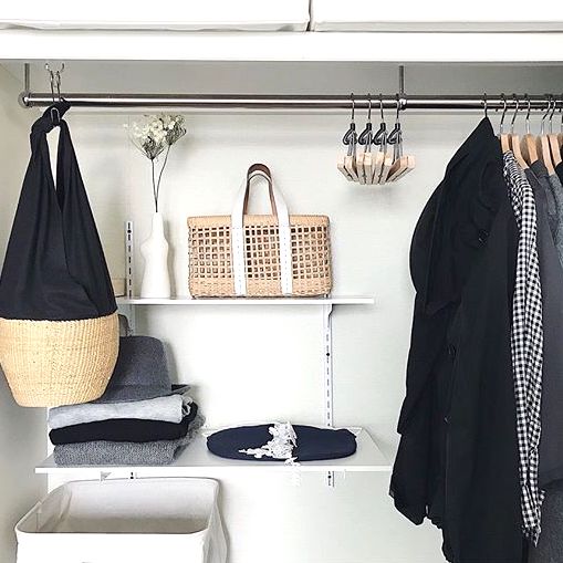 クローゼット収納には無印良品がおすすめ すっきり 機能的なアイデアを大公開 Folk
